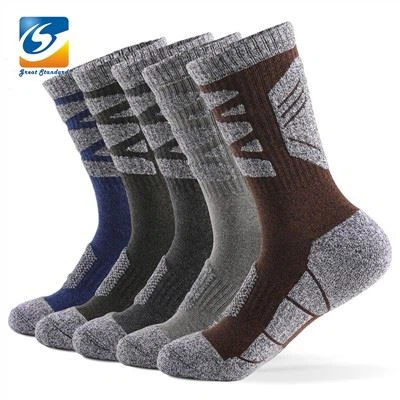 ถุงเท้าเดินป่ากลางแจ้ง